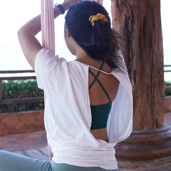 Women's Gaiam Backless Workout Ellie Tunic Yoga Top - Picture 1 of 12